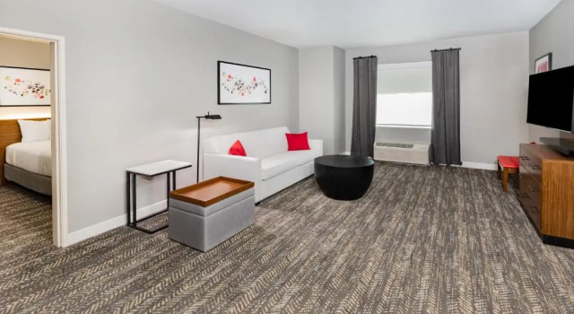Двухместный люкс c 1 комнатой Hawthorn Extended Stay by Wyndham Oklahoma City Airport