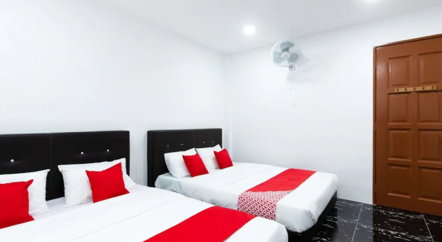 Семейный люкс OYO 44011 Weng Bee Guest House