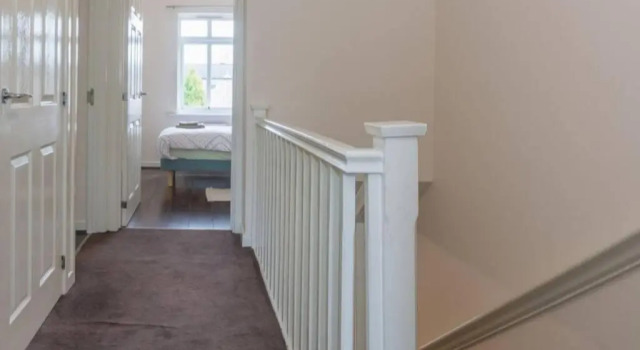 Коттедж BrumStay UK - 4 Bed House with Garden, Parking and Fibre Broadband with speed upto 250mbps