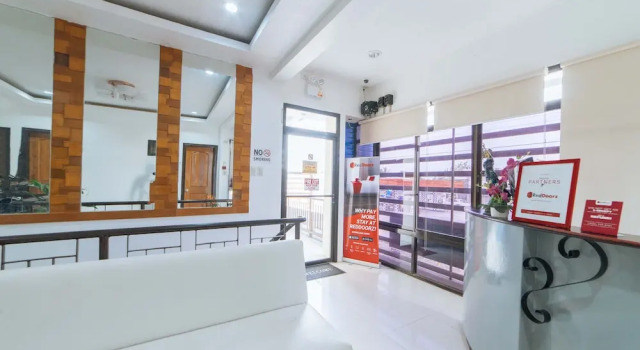 Palmera Garden Hotel by RedDoorz, Varaa Hotelli General Santos Mindanao