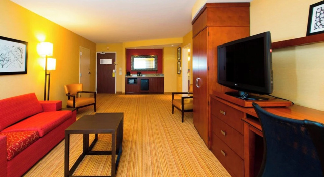 Люкс Deluxe Courtyard Warner Robins
