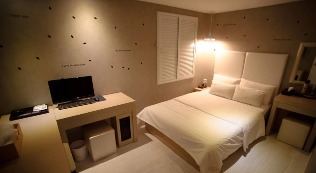 Hotel Atti, Забронировать Отель Отели Сеула с парковкой, рядом с Методистская церковь Пхилун, Парковка