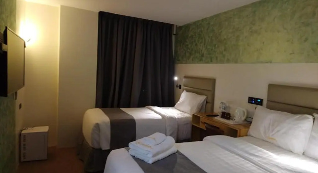 Двухместный номер Deluxe с видом на море Sempre Premier Inn - MACTAN AIRPORT HOTEL