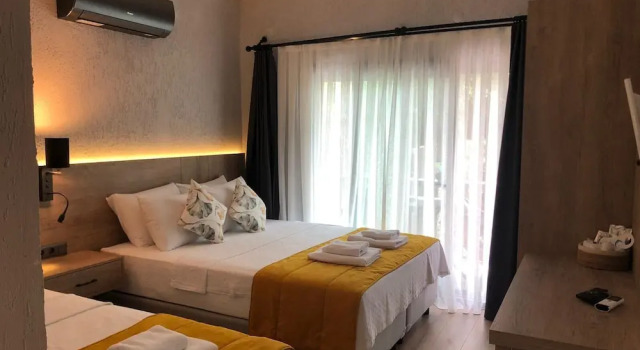 Трёхместный номер Standard с видом на сад Ali's Hotel Beach