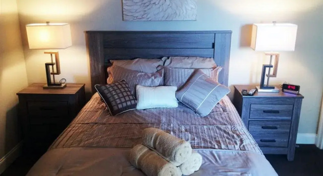 Philly Stays - Short Term Furnished Apartments at 2040 Market Street