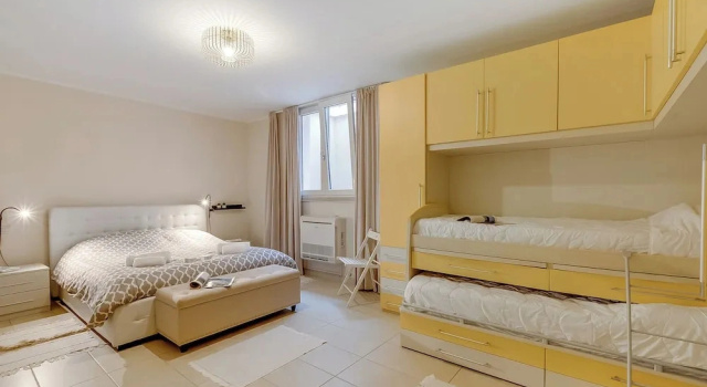 Il Silenzio House, Забронировать Дом для отпуска Коттеджи Valtenesi del Garda, Коттедж
