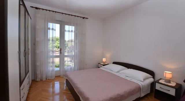 Apartment Maria, Забронировать Апартаменты/квартира Апартаменты Примоштен, рядом с Пляж Затока, Апартаменты/квартира