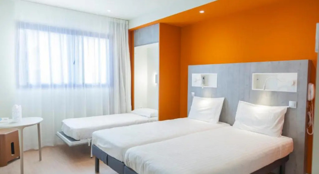 Трёхместный номер Standard ibis budget Huerta De Murcia