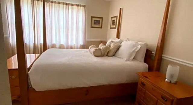 Апартаменты с видом на бассейн Crown Point Resort