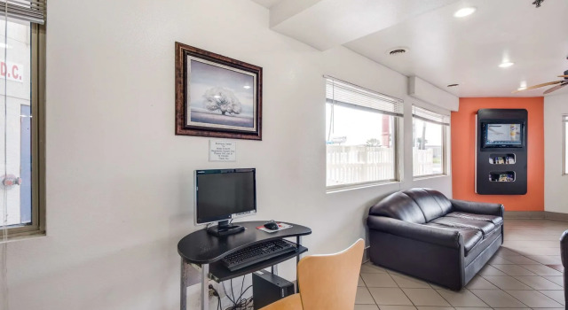 Motel 6 Brownsville North #4625