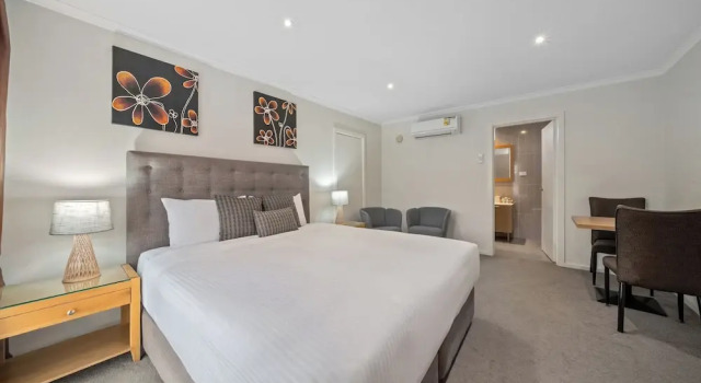 Номер Deluxe New Crossing Place Motel