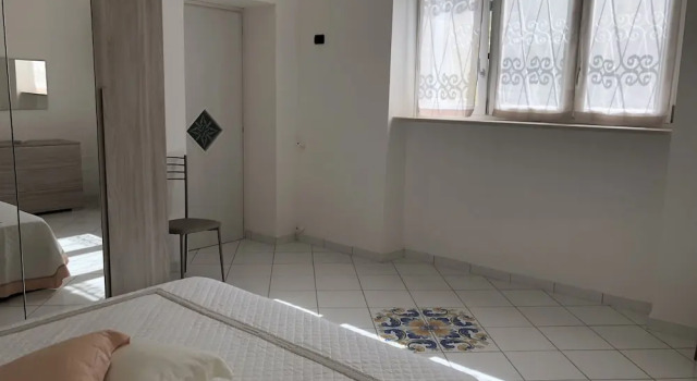 La Casa nel Borgo, Забронировать Отель Виетри Салерно