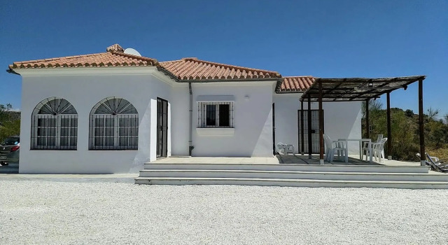 Simplistic Holiday Home in Almogía with Private Pool