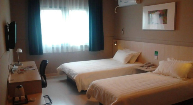 Jinjiang Inn (2nd Branch on Huqingping Road,shangh, Varaa Hotelli Minhang 