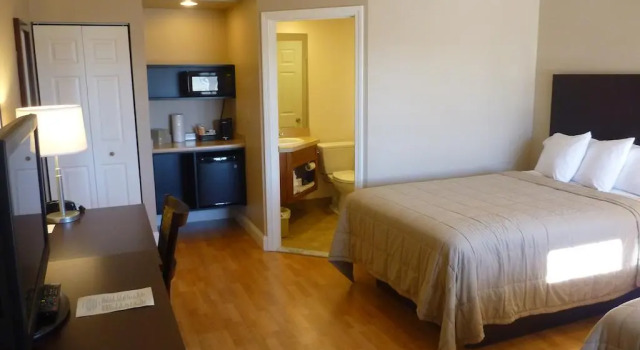 Yankee Clipper Motel, Buchen Sie Motel  