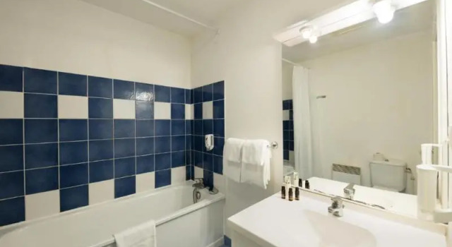 Четырёхместные апартаменты c 1 комнатой Garden & City Lyon - Lissieu