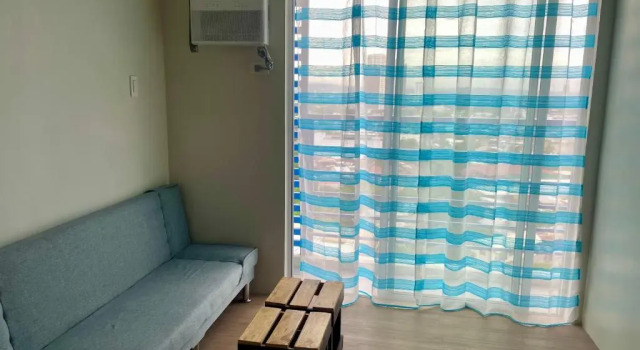 Апартаменты The Loop Condotel