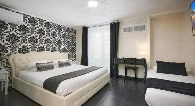 Номер Comfort Hotel des Congrès et Festivals