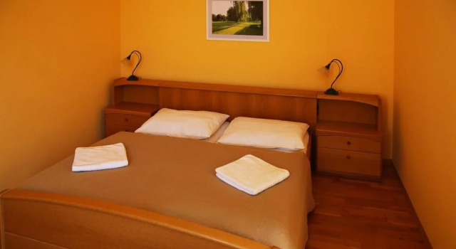 Golf Club Poděbrady, Book Hotel Hoteller i Podebrady med parkering, Parkering