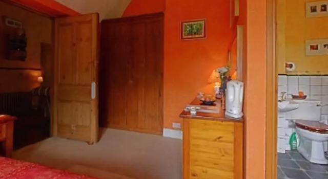 Penmachno Hall - self catering suite, Buchen Sie Hotel Penmachno Gwynedd