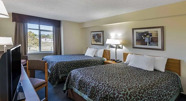 Четырёхместный номер Standard Days Inn by Wyndham Great Falls