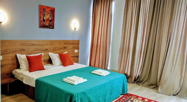 Hotel Canvas