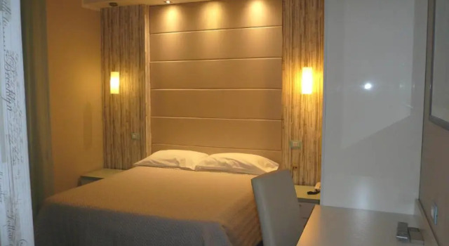 Трёхместный номер Standard Hotel Europa