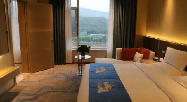 Люкс Deluxe Jinzhou International Hotel