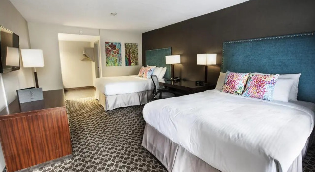 Четырёхместный номер Standard Old Stone Inn Boutique Hotel