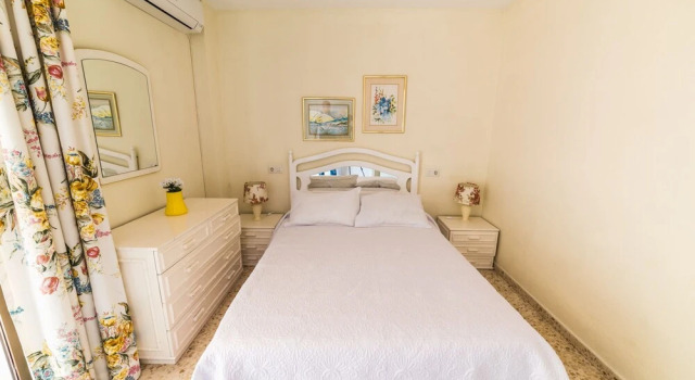 Апартаменты Edicicio Sol Playa | 5  Pax | First Line | 3652-AW