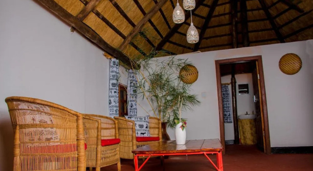 Pioneer Lodge Camp and Safaris, Book Hotel Hotels in Lusaka with Parking, Parking