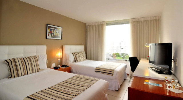 Real Colonia Hotel & Suites, Rezervasyon Otel Colonia havuzlu oteller, Yüzme Havuzu