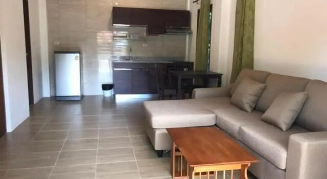 Вилла с видом на бассейн Green Villa