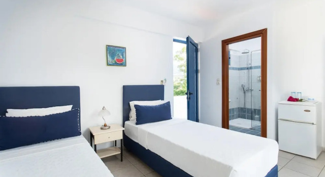 Двухместный номер Standard с балконом и с частичным видом на море Venti Seaside Adult Hotel