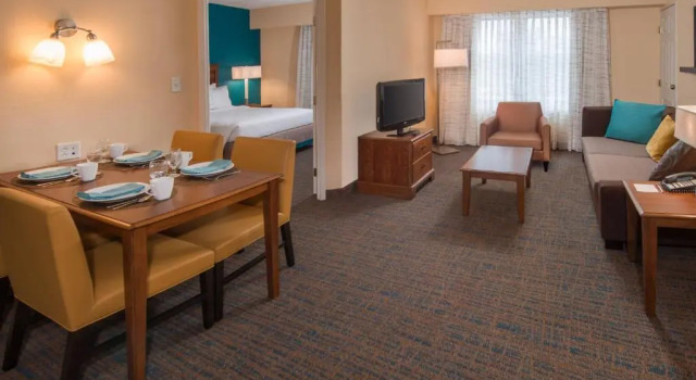 Двухместный люкс c 1 комнатой Residence Inn by Marriott Chesapeake Greenbrier