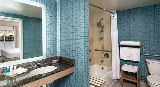 Двухместный люкс Premium Homewood Suites Miami Airport/Blue Lagoon