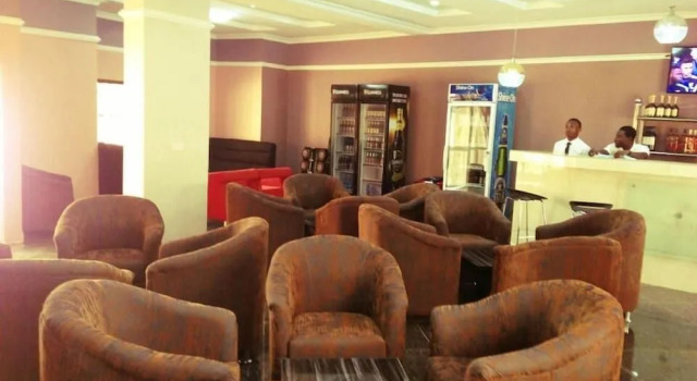 Randekhi Royal Hotel, Rezerwuj Hotel Benin Ikpoba-Okha