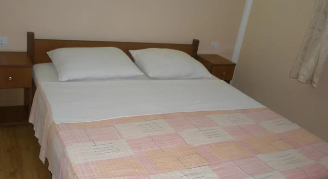 Apartments Aura, Book Apartment Busat Bar