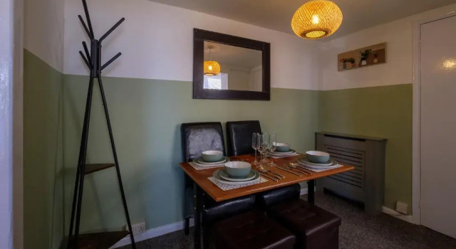 Step Free Access Apt for 6 Parking 2 Mins Town, Varaa Huoneisto Asunnot kohteessa Merseyside, Huoneisto