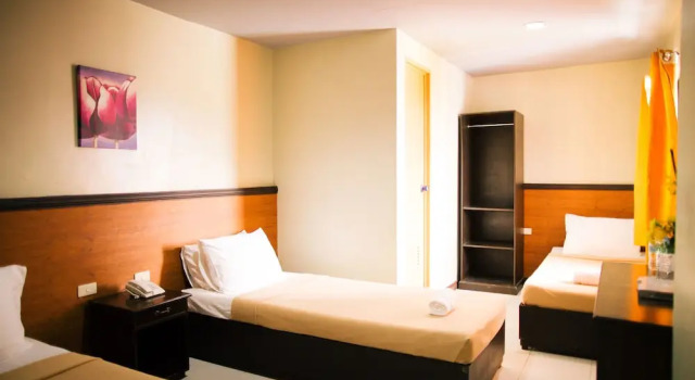 Трёхместный номер Standard Ati-Atihan Festival Hotel