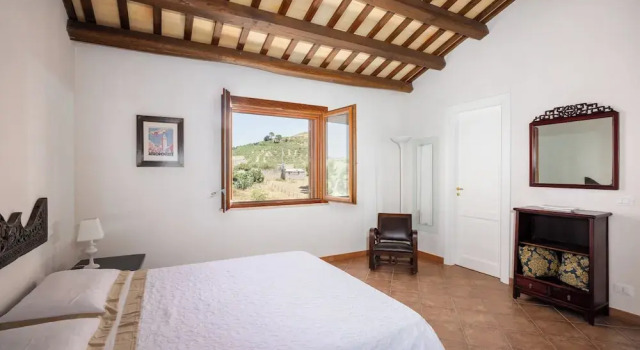 Villa sui Colli Ericini con Piscina by Wonderful Italy