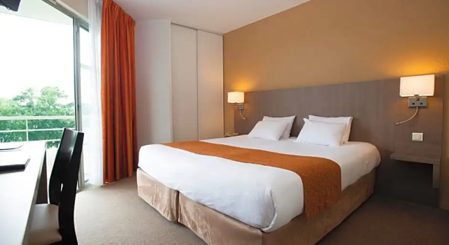 Номер Standard с балконом Best Western Hotel Sourcéo