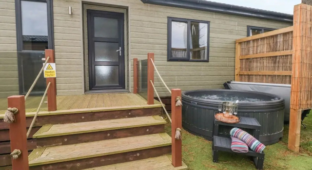 Коттедж Driftwood Lodge