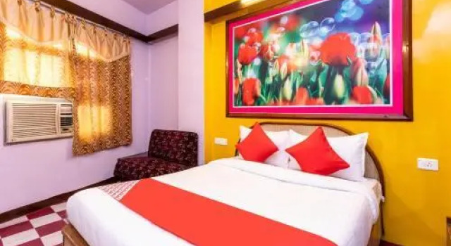 Shree Malak Hotel by OYO Rooms