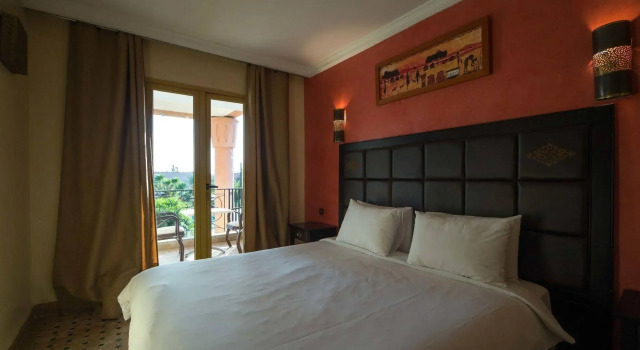 M Riads & Boutique Hotels, Забронировать Бутик-отель Отели Марракеш-Тенсифт-Эль-Хауз с парковкой, Парковка