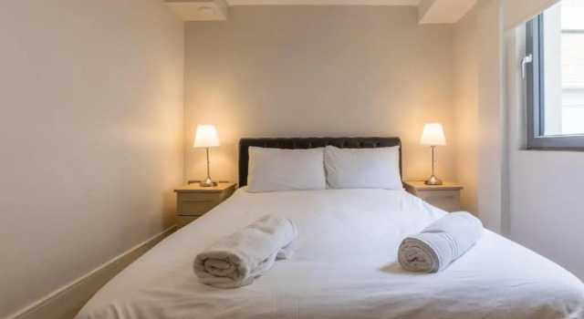 Апартаменты Lovely 2 Bed 2 Bath Apartment Central London