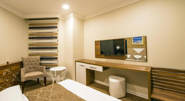 Kars-i Sirin Hotel