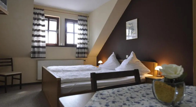 Landgasthof Lang Zum Adler, Varaa Hotelli Kalbach 