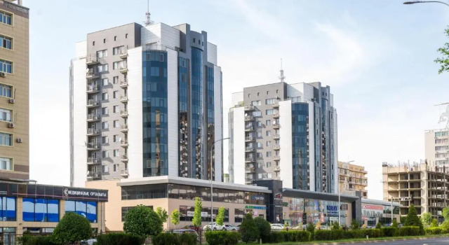 Apartment on Kunayeva 38