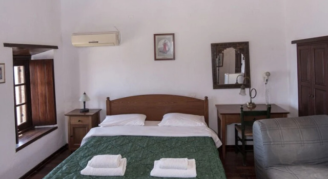 Двухместный номер Superior Goulas Traditional Guesthouse